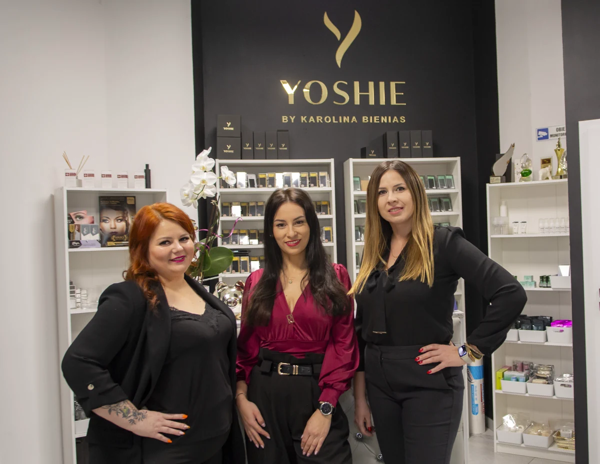 Yoshie Studio | Ekipa